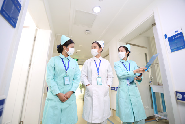 初中毕业上卫校